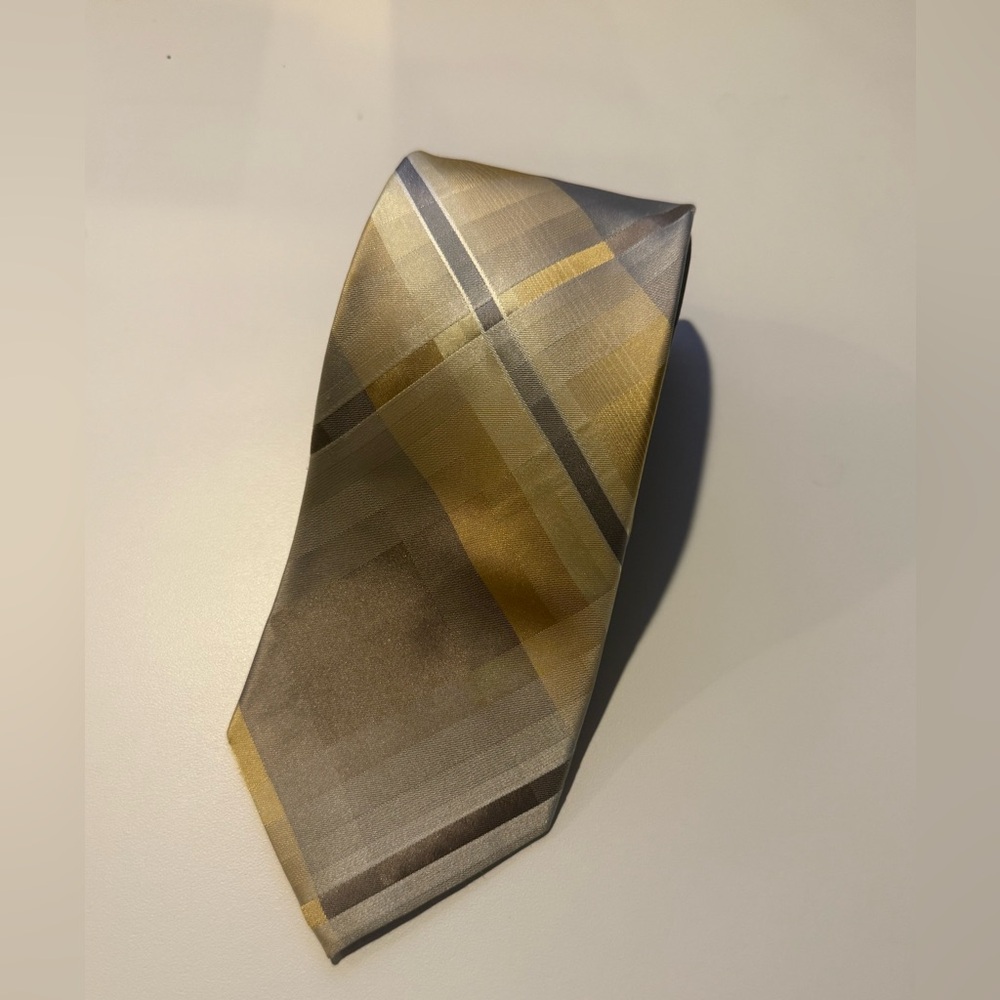 Kenneth Cole Reaction Gold and Gray Checkered Tie